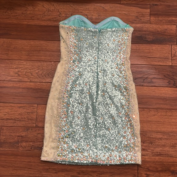 Mermaid sequined party dress - Picture 3 of 3